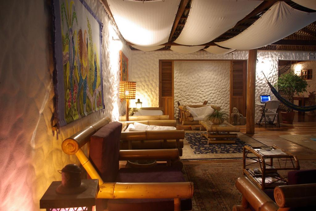 Hotel Bugabutik Puerto Viejo de Talamanca Extérieur photo